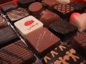 "Valentines Day Chocolates" by John Hritz from Ann Arbor, MI, USA - Flickr. Licensed under CC BY 2.0 via Wikimedia Commons