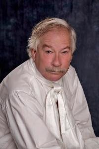 Author Photo Lindsay Downs